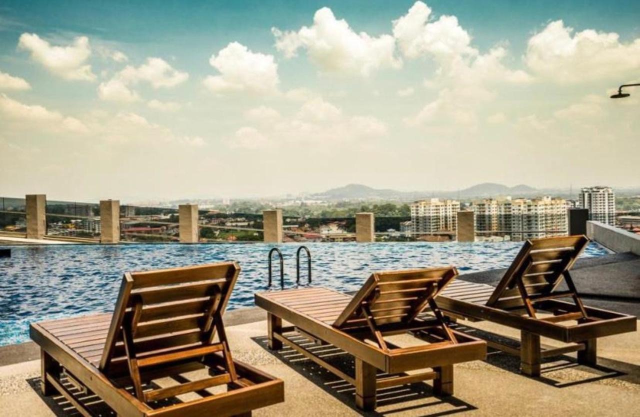 Imperio.Res - Near To Jonker & Mall - Pool View Malacca Ngoại thất bức ảnh
